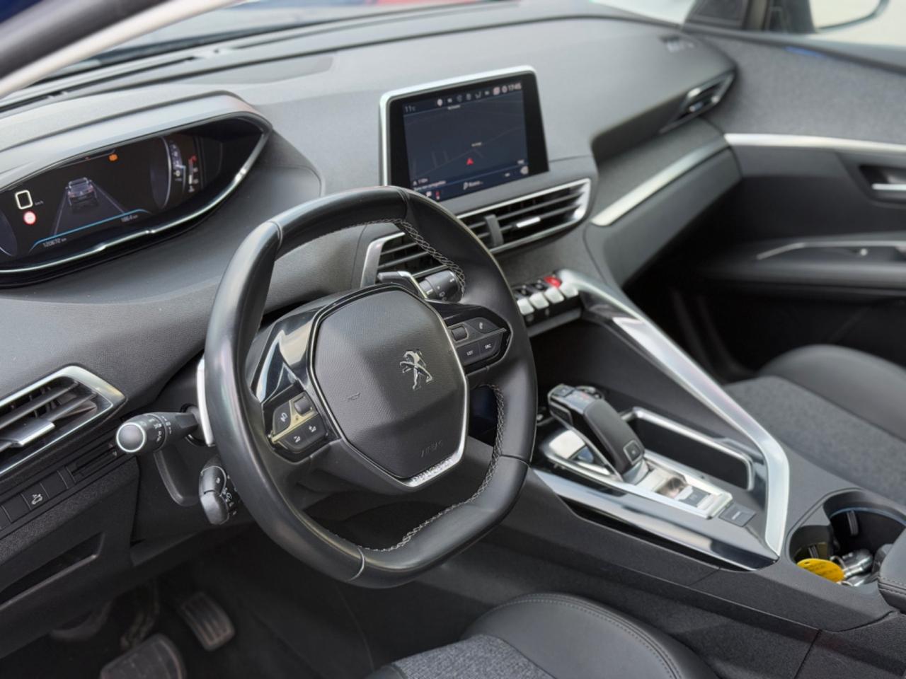 Peugeot 3008 1.5 Allure NAVI, RETROCAMERA, EURO 6!