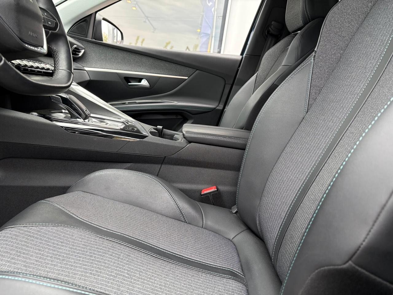 Peugeot 3008 ALLURE PACK BlueHDi 130 EAT8 N1 SPOTICAR