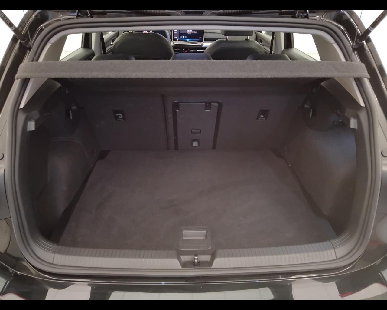 VOLKSWAGEN Golf VIII 2024 - Golf 2.0 tdi Style 150cv dsg