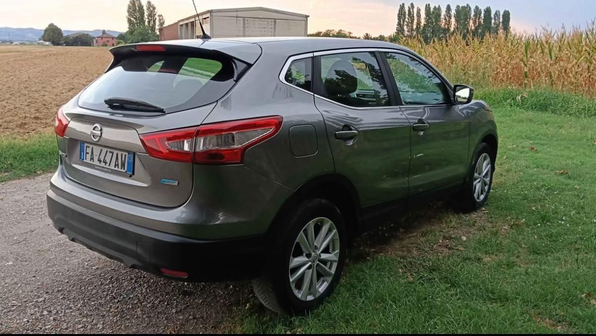 Nissan Qashqai 1.5 dCi Visia