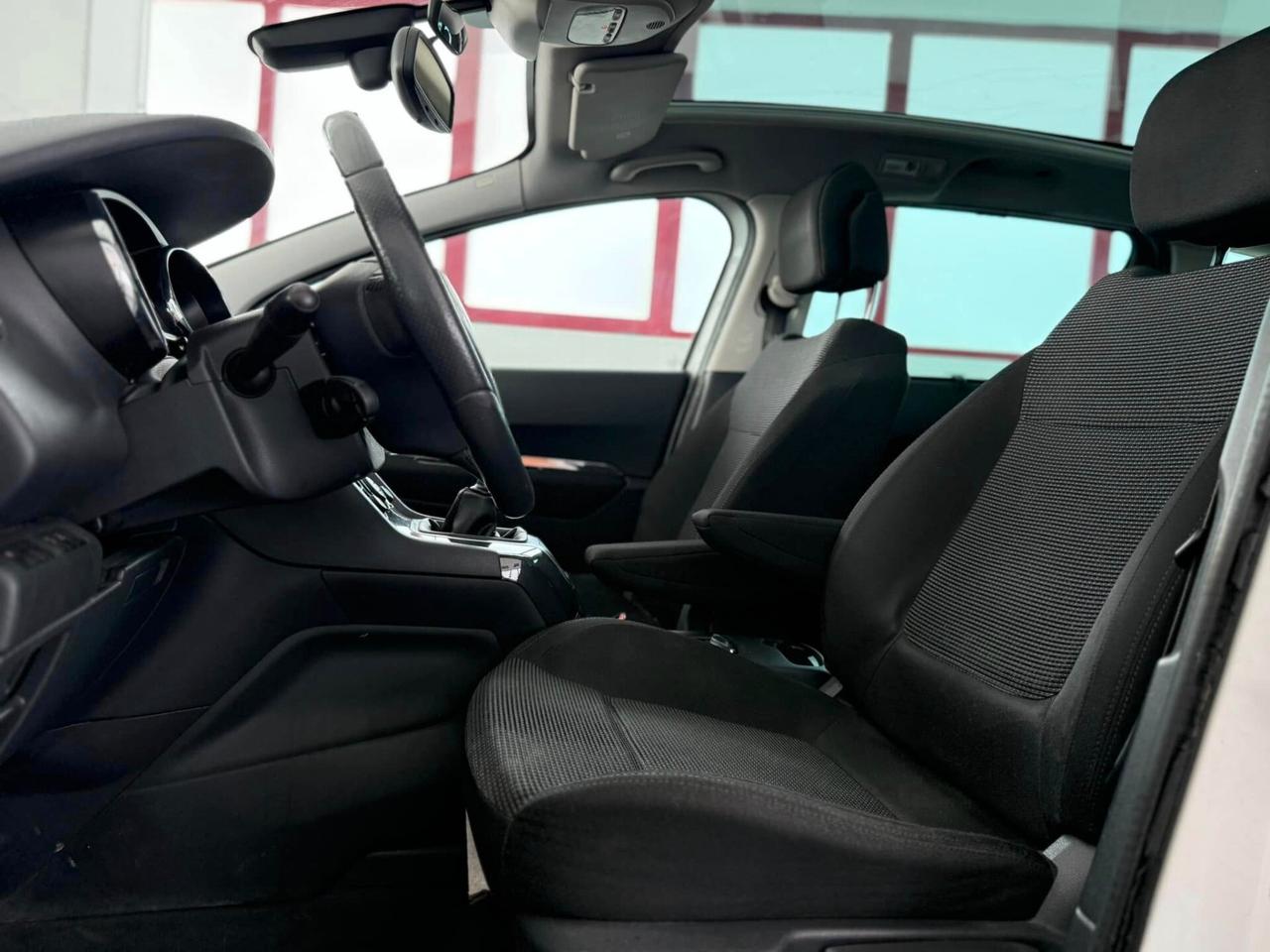 Peugeot 5008 2.0 HDI 150cv Allure 2011 5posti