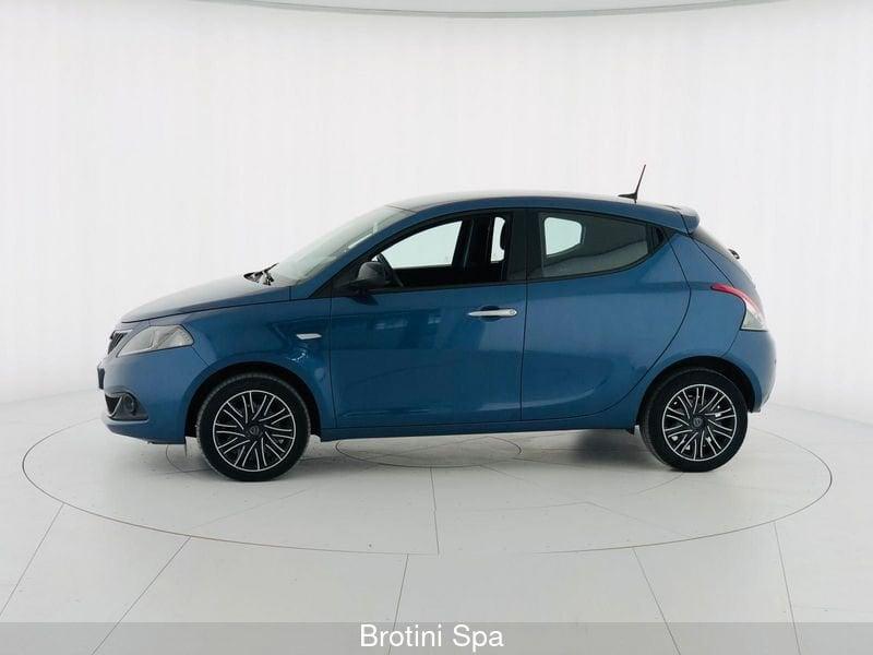 Lancia Ypsilon 1.0 FireFly 5 porte S&S Hybrid Silver