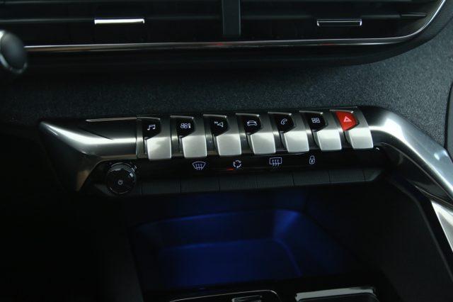 PEUGEOT 3008 PureTech Turbo 130 S&S EAT8 Allure Pack