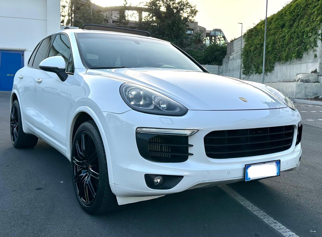 Porsche Cayenne 4.1 S Diesel 385CV Platinum Edition IPERFULL