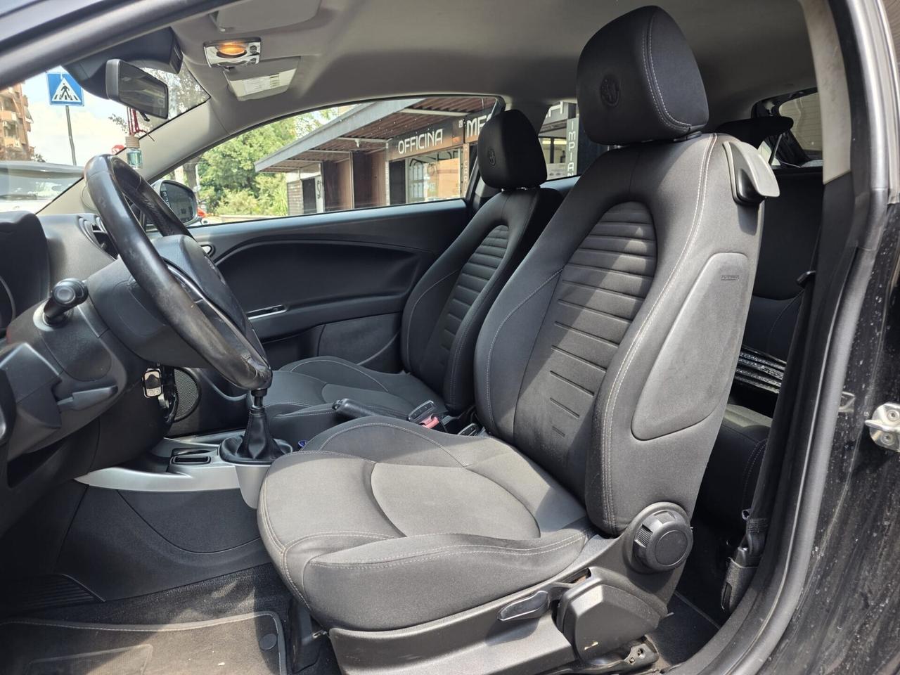 Alfa Romeo MiTo 1.4 - TAGLIANDO E DISTRIBUZIONE FATTI