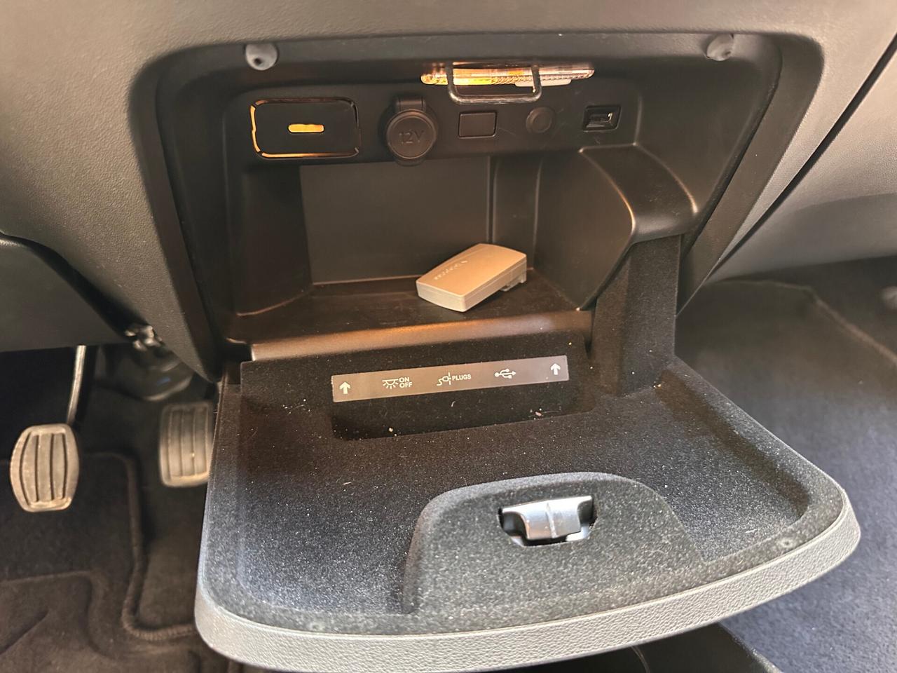 Citroen C4 (NO BLOCCHI) 7 POSTI - NAVIGATORE