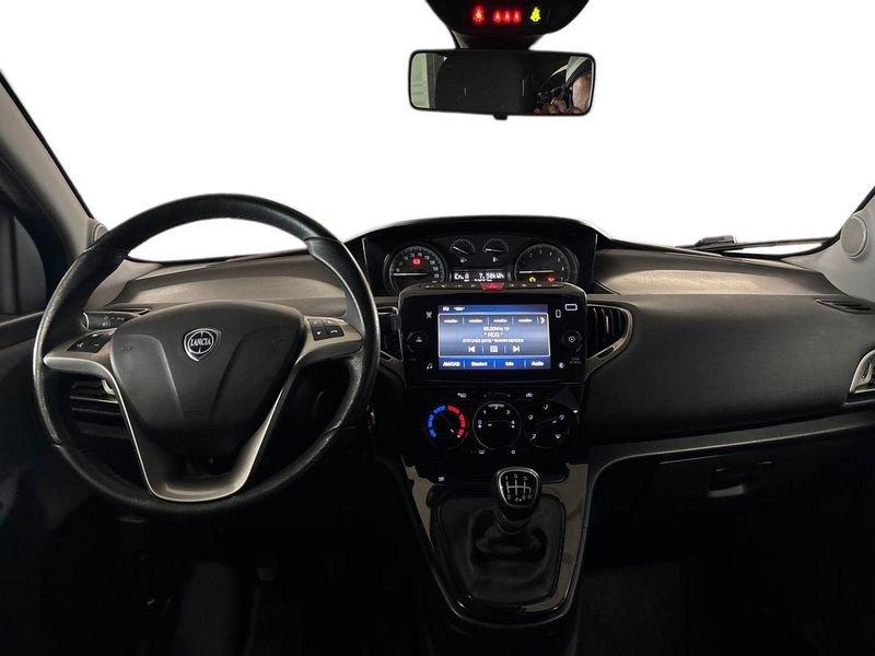 Lancia Ypsilon III 1.0 firefly hybrid Gold s&s 70cv