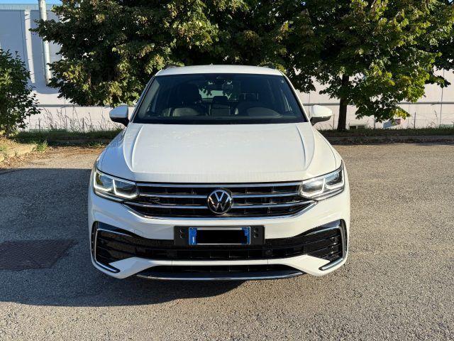 VOLKSWAGEN Tiguan 4 motion R-line 2.0 TDI 150 CV SCR DSG 4MOTION R-Line
