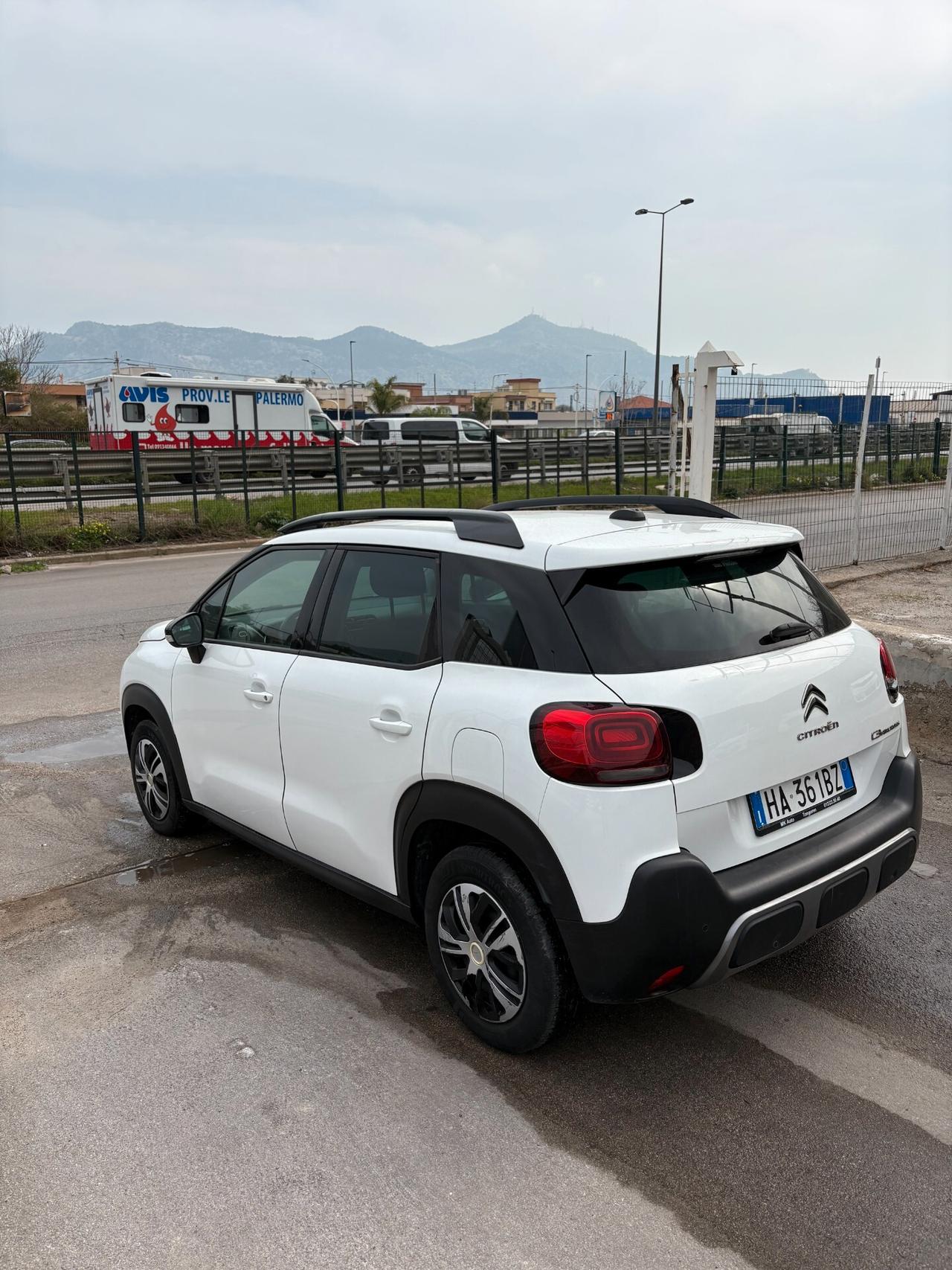 Vendesi Citroen C3 Aircross 1.2 Benzina Anno 2018 km 62.809
