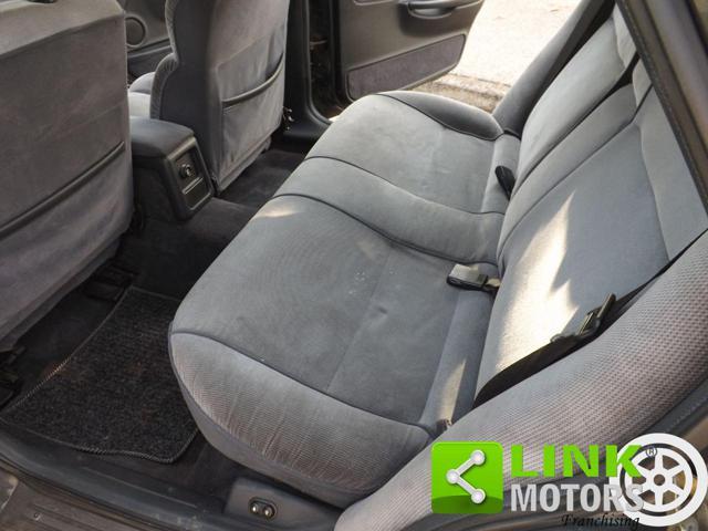 FORD Scorpio 2.0i Twin Cam 5 porte Ghia con impianto GPL