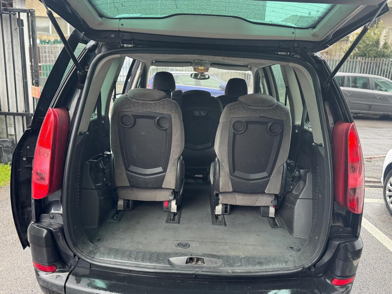 Peugeot 807 2.0 HDi FAP ST