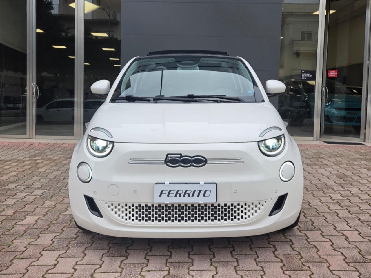 Fiat 500e Cabrio 42 kWh ICON