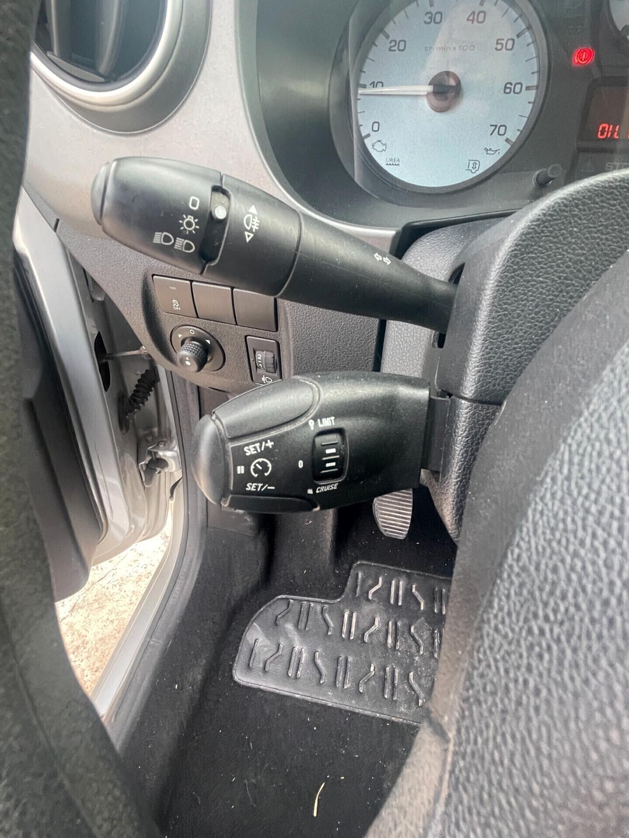 Citroen Berlingo Multispace BlueHDi 100 S&S Feel Clima Cerchi Cruise Multifunzione 5 posti