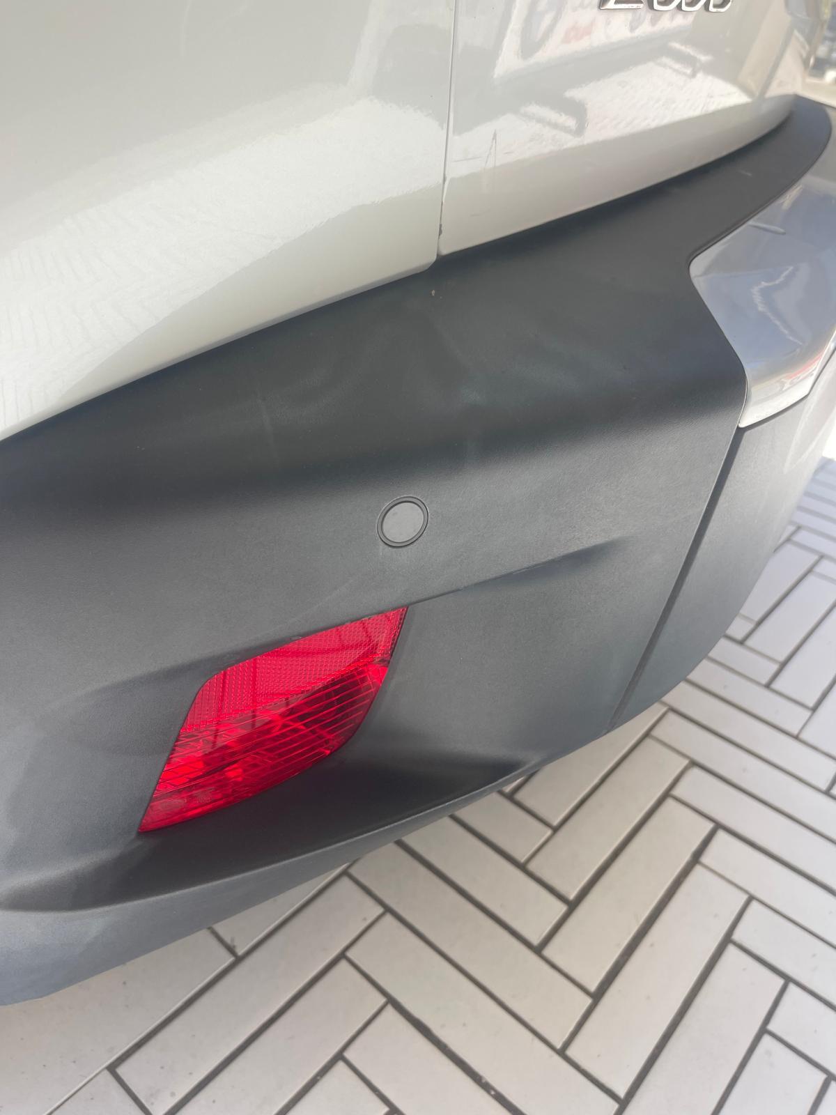 Peugeot 2008 BlueHDi 110 S&S Allure Pack