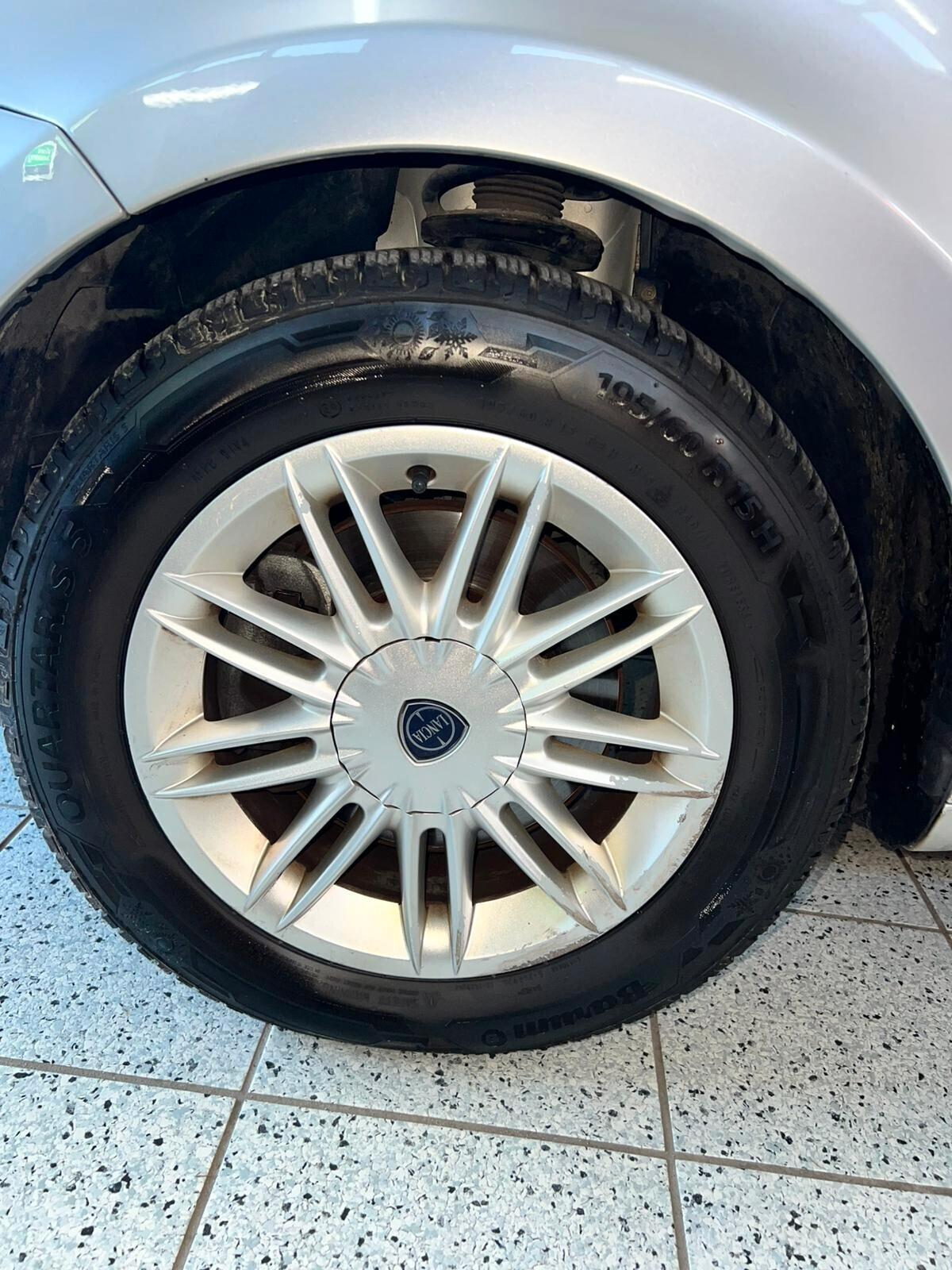 Lancia MUSA 1.3 Mjt 16V 95 CV S&S DPF Oro