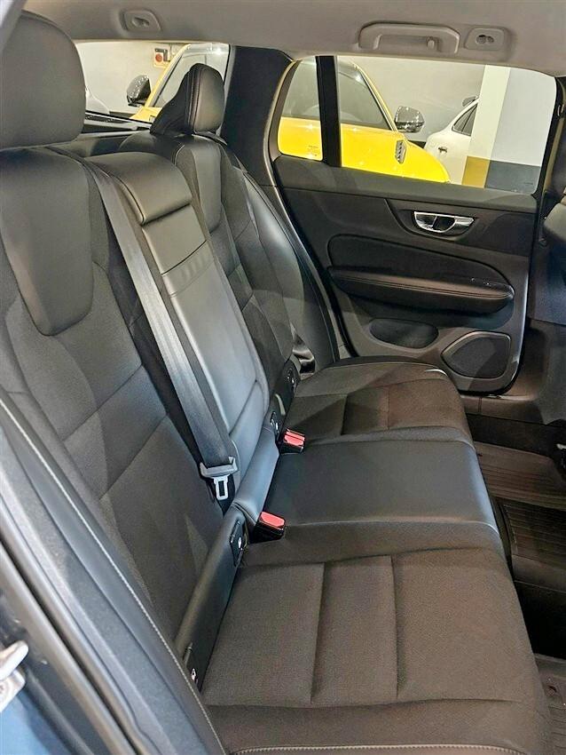 Volvo V60 Cross Country D4 AWD Geartronic
