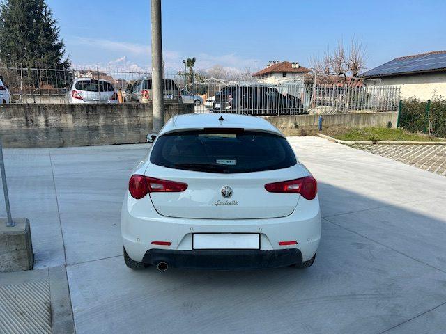 ALFA ROMEO Giulietta 1.6 JTDm-2 105 CV Distinctive