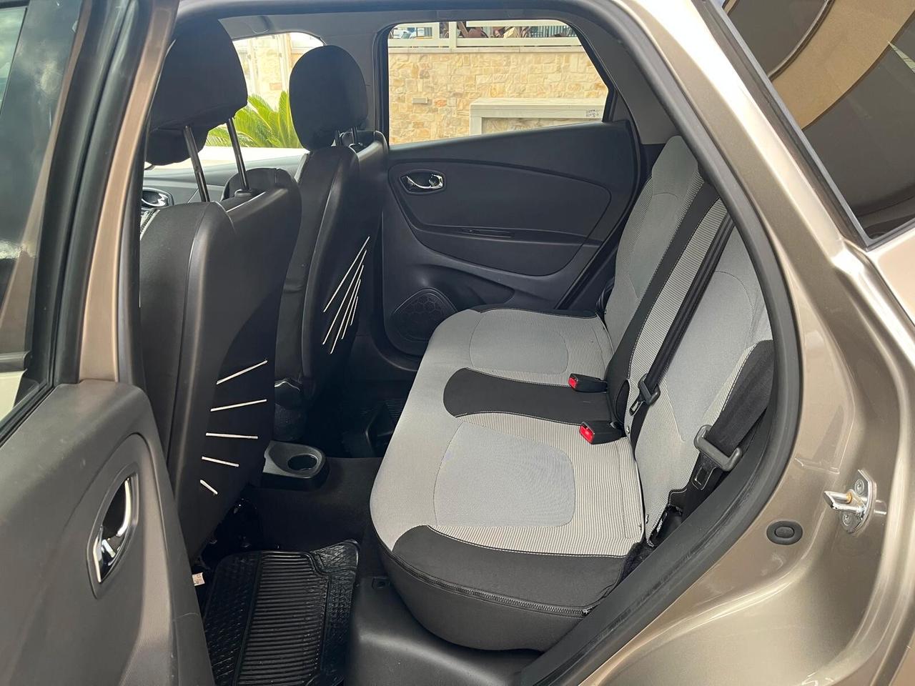 Renault Captur 1.5 dCi 90 CV EDC Intense