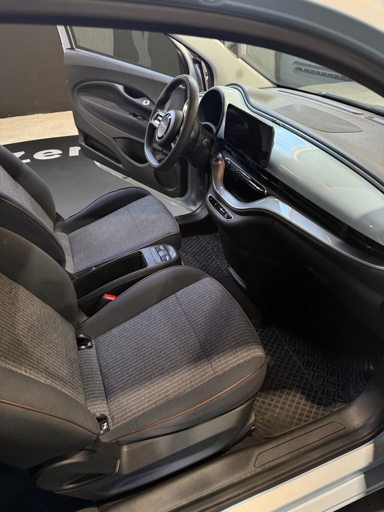 Fiat 500 500e Berlina 42 kWh Passion