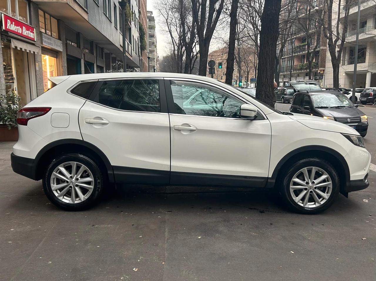 Nissan Qashqai 1.5 dCi Visia