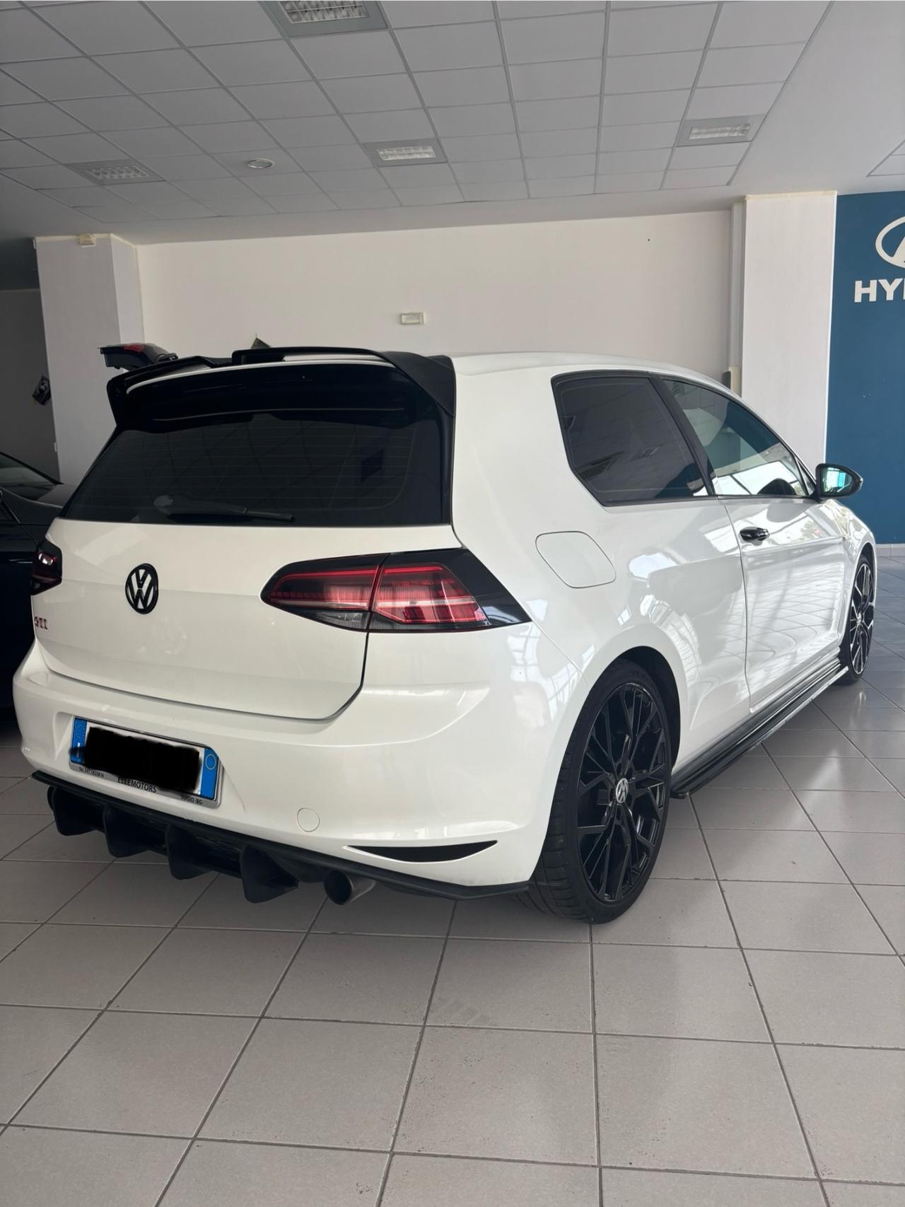 Volkswagen Golf GTI Business Performance 2.0 TSI DSG 3p.