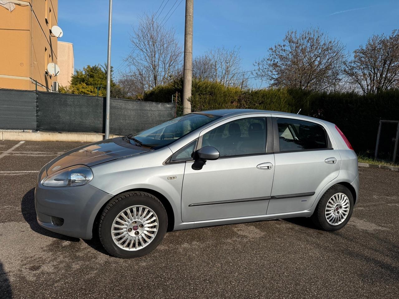 Fiat Grande Punto 1.2 GPL - NEOPATENTATI - 12 MESI DI GARANZIA -