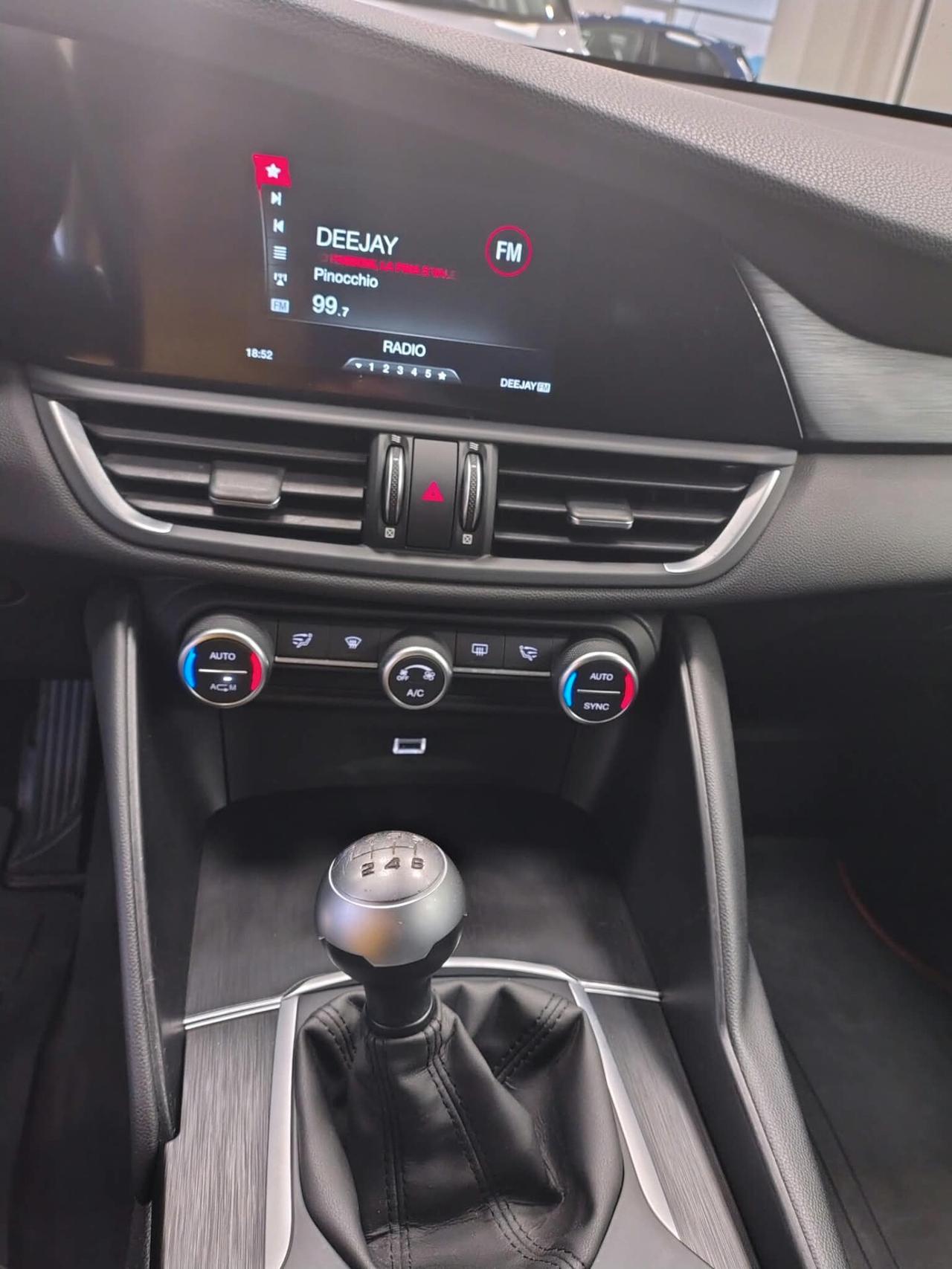 Alfa Romeo Giulia 2.2 Turbodiesel 180 CV Super