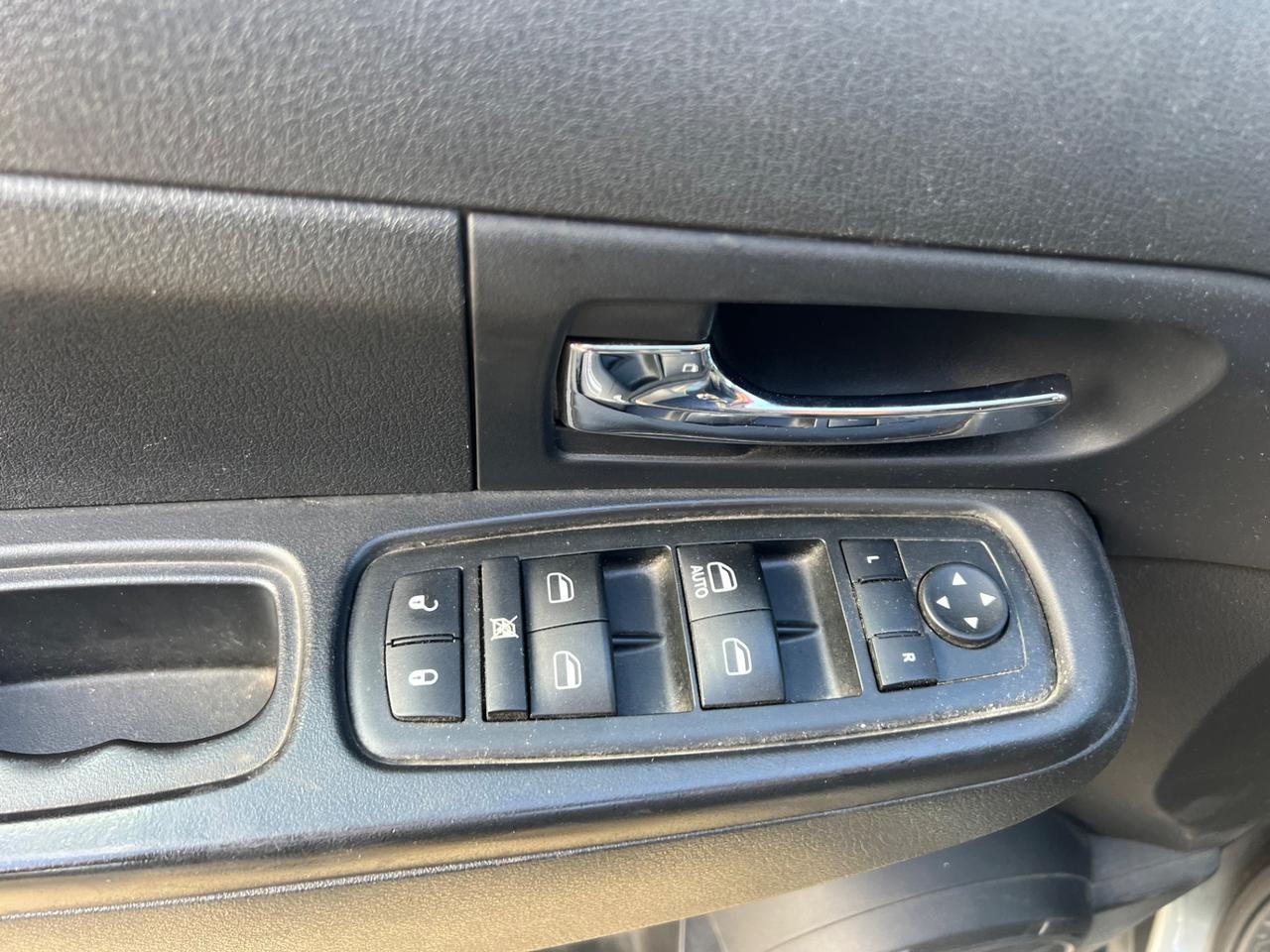 Jeep Cherokee 2.8 CRD DPF Sport Auto