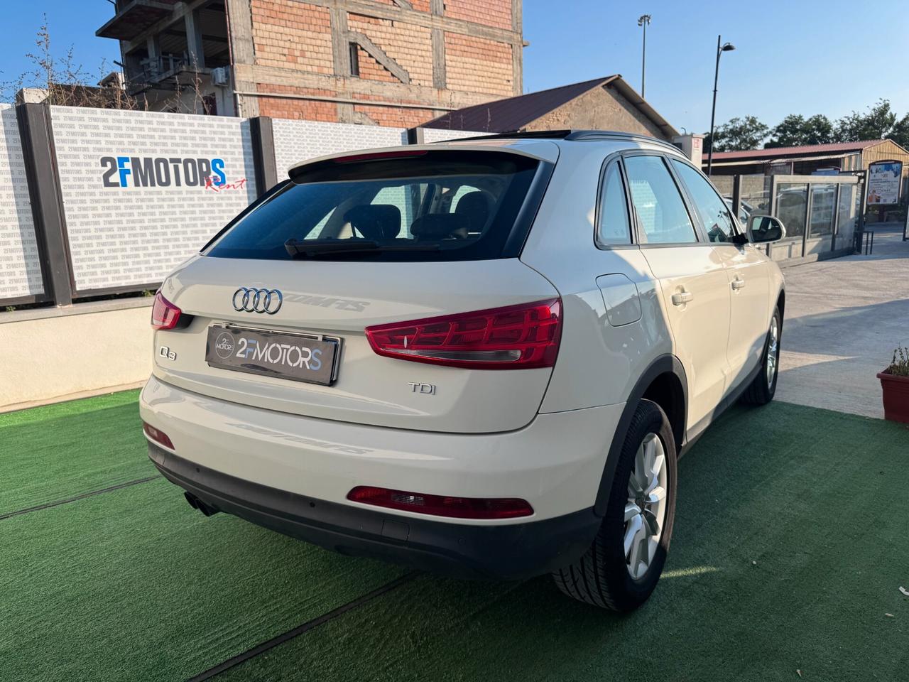 Audi Q3 2.0 TDI Business