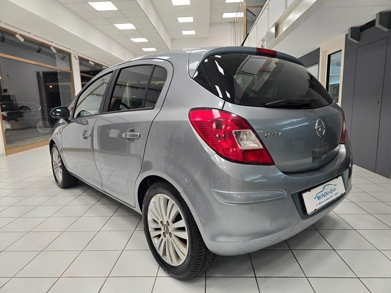 Opel Corsa 1.2 5 porte Elective 85cv NEOPATENTATI