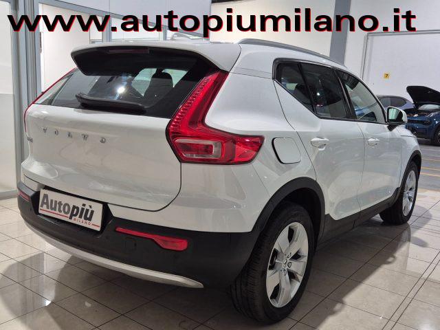 VOLVO XC40 T3 Geartronic Momentum Pro