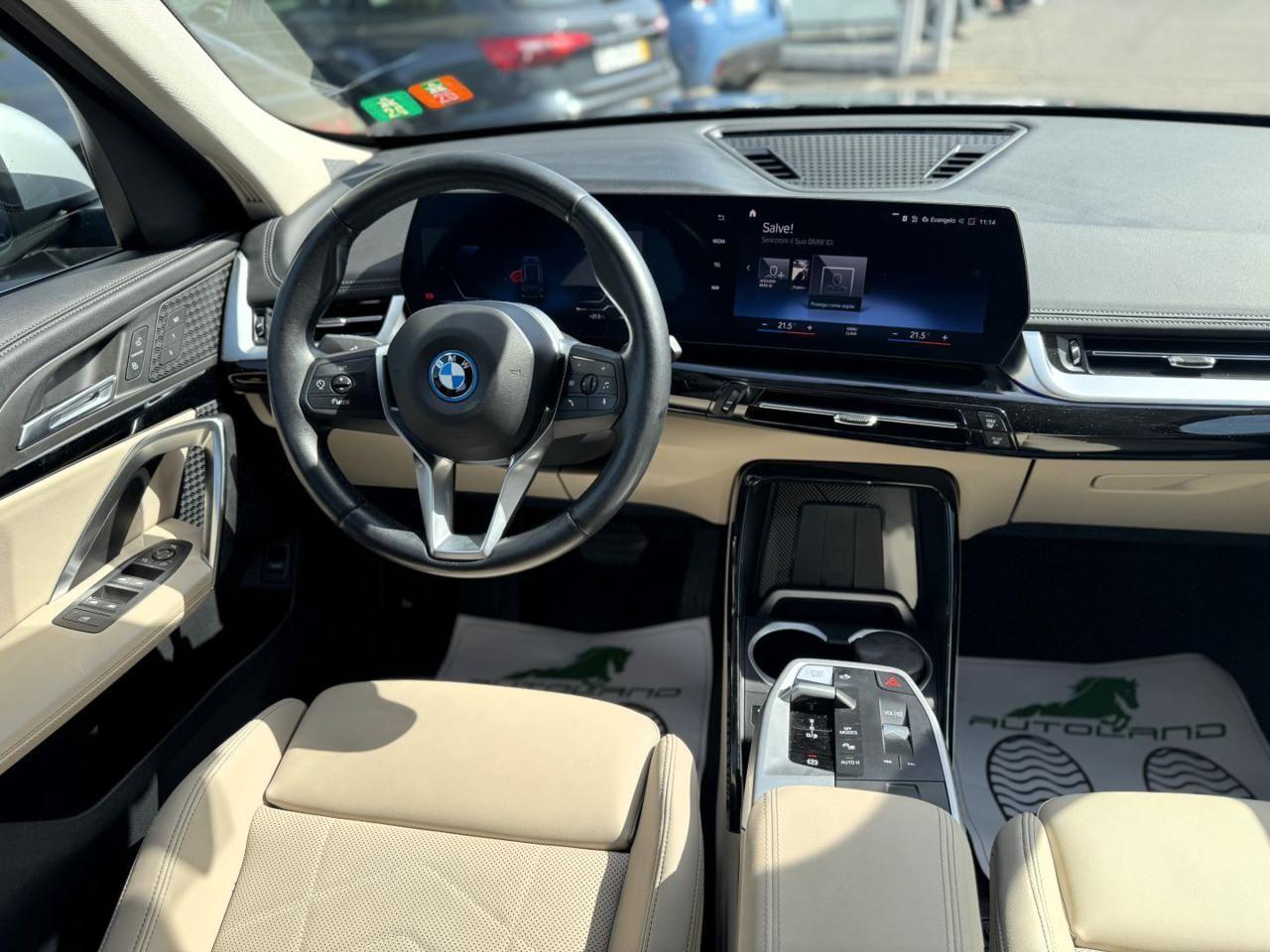BMW iX1 xDrive 30 xLine