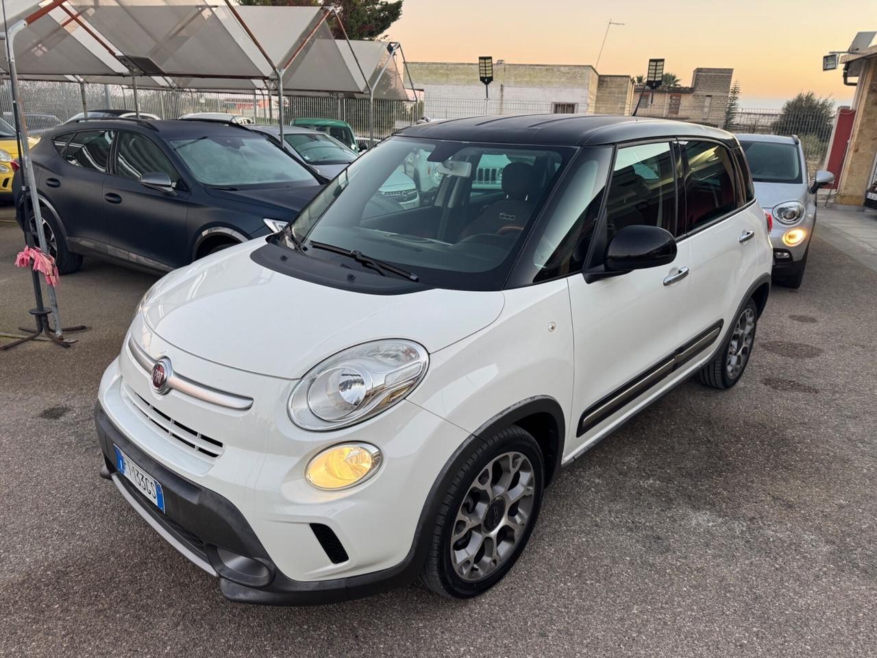 Fiat 500L 1.6 Multijet 105 CV Trekking Bicolore 16
