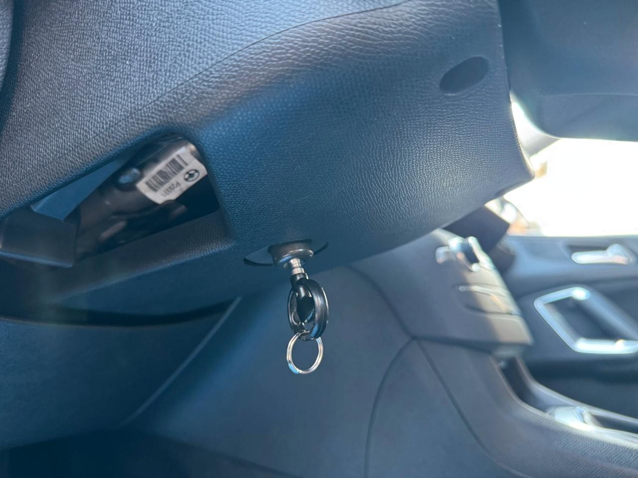 Peugeot 308 BlueHDi 100 S&S Allure