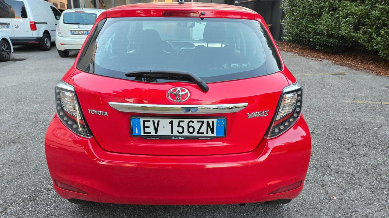 Toyota Yaris 1.0 5 porte Lounge