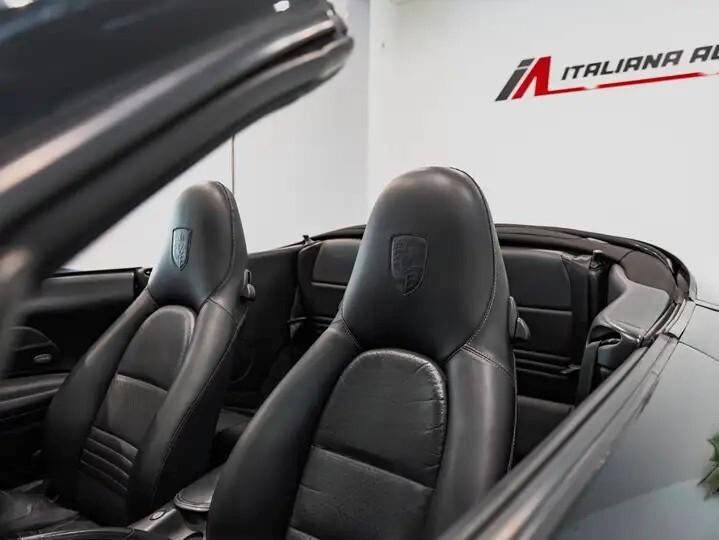 Porsche 911 Carrera 4S cat Coupé