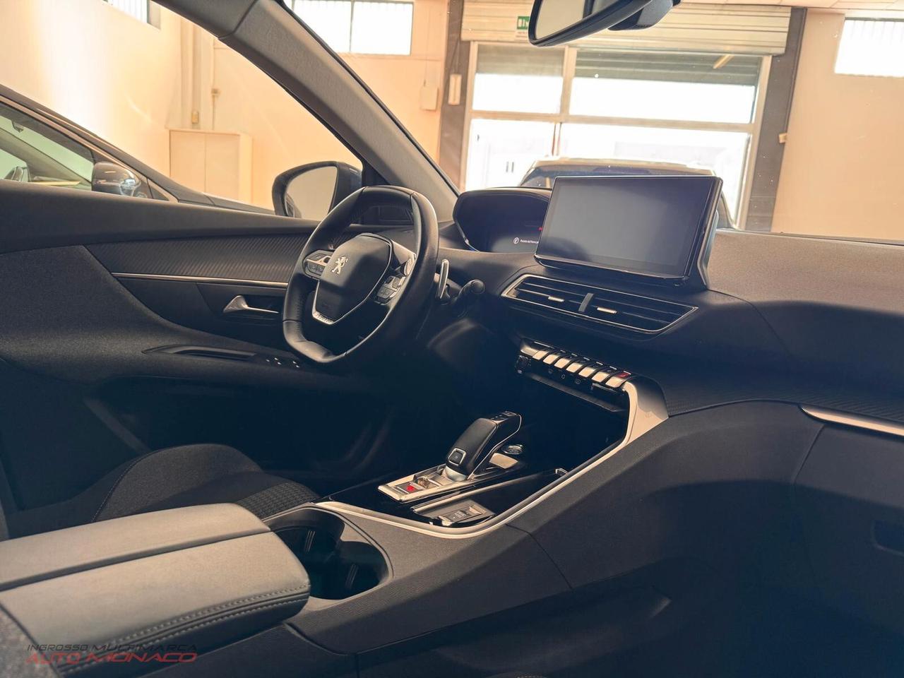 Peugeot 3008 BlueHDi 130cv EAT8 2021