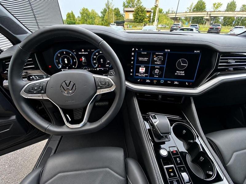 Volkswagen Touareg 3.0 V6 TDI scr Elegance autom. 231 CV