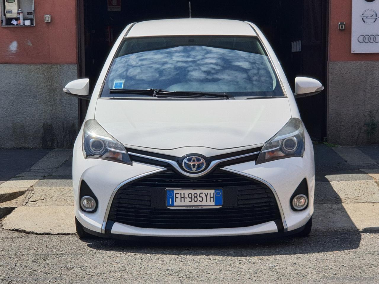 TOYOTA Yaris 1.5 Hybrid 5p.