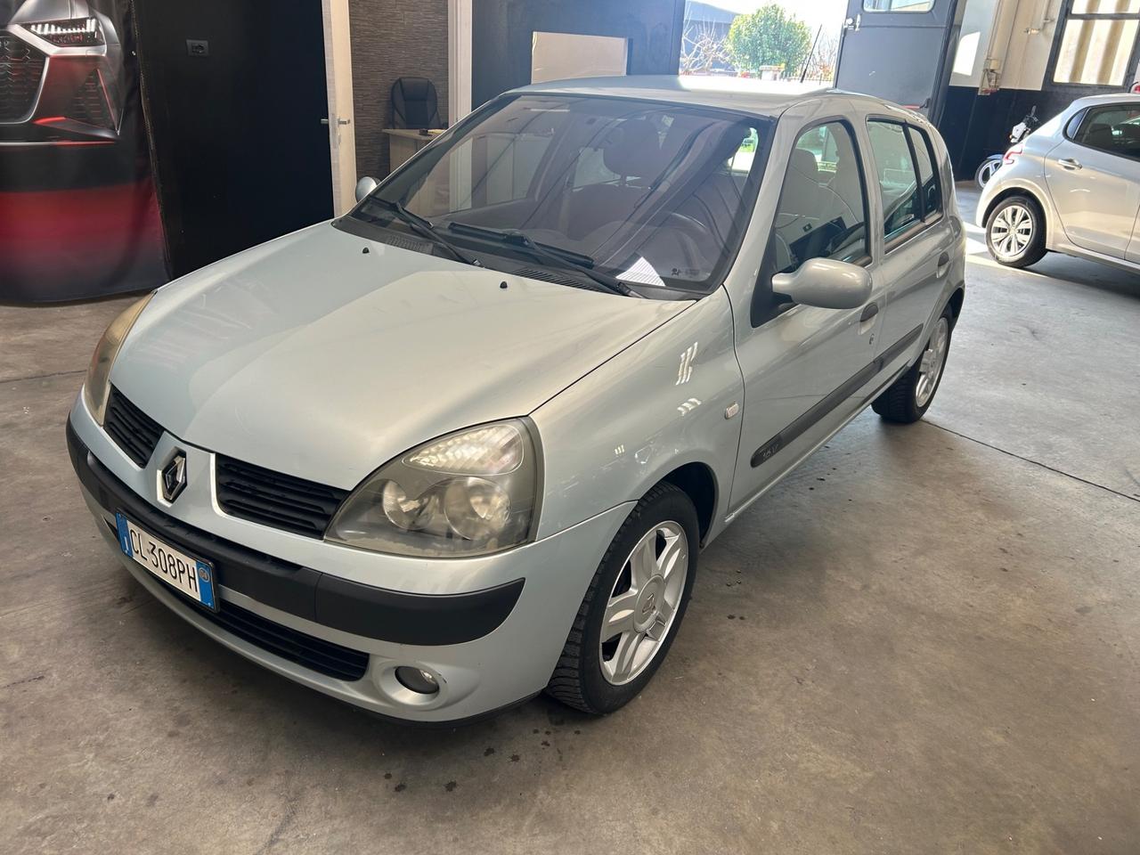 Renault Clio Nokia 1.2 benzina 75cv