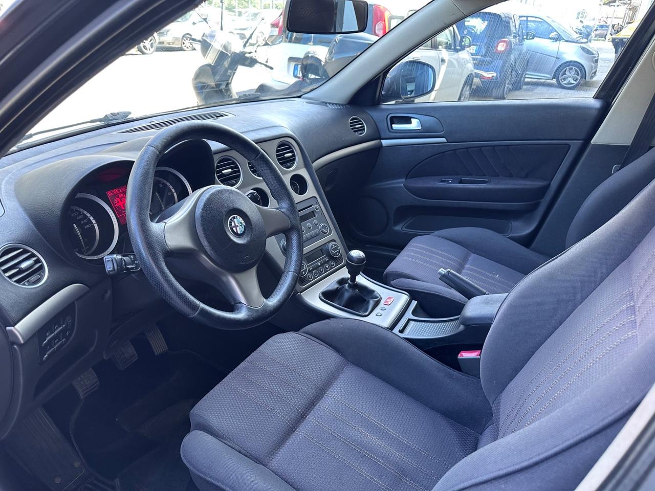 Alfa Romeo 159 1.9 JTDm Distinctive 2008