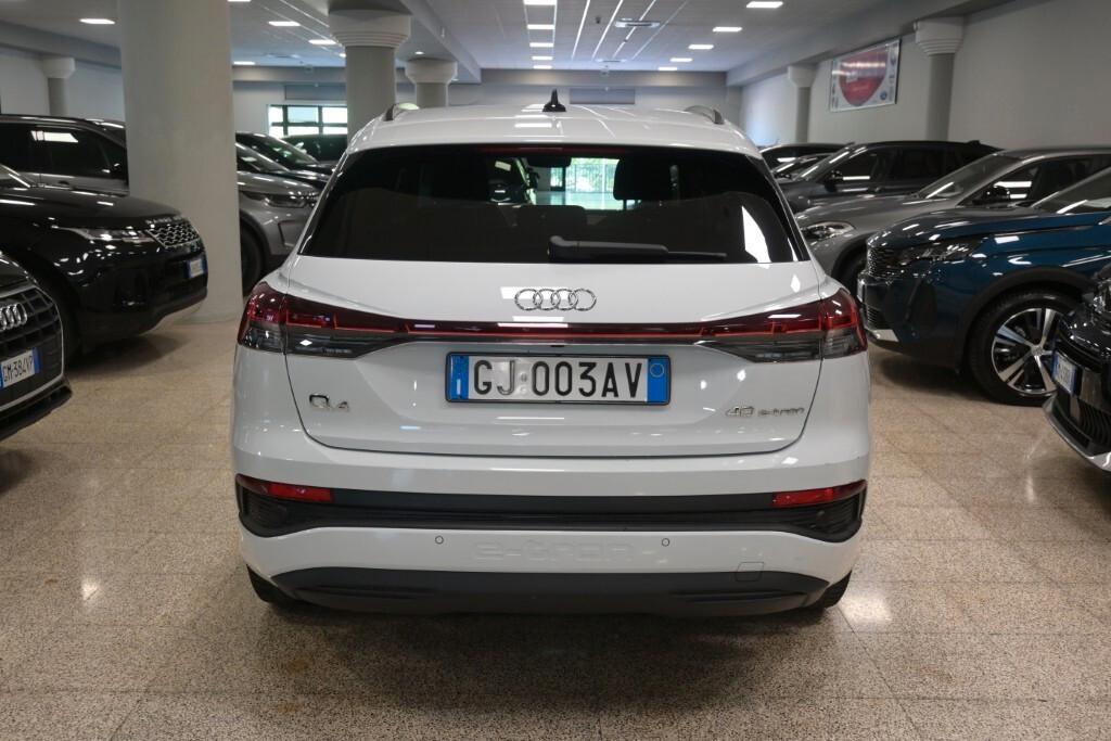 AUDI Q4 40 E-TRON 204CV AUTOMATIC BUSINESS ADVANCED ( FARI LED - VIRTUAL COCKPIT - ADAPTIVE CRUISE - NAVI - MIRROR - PDC - TELECAMERA POST. - CERCHI 19 )