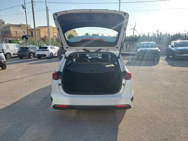 Kia Ceed 1.6 CRDi 136 CV MHEV iMT SW Business Class