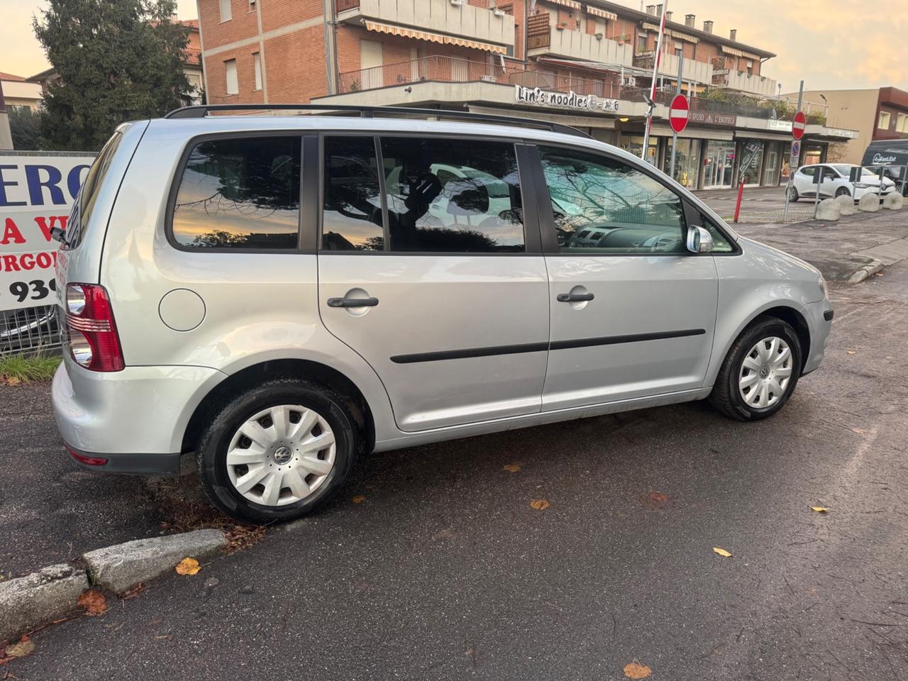 VW Touran 1.6 GPL NEOPATEN garanzia 12 mesi