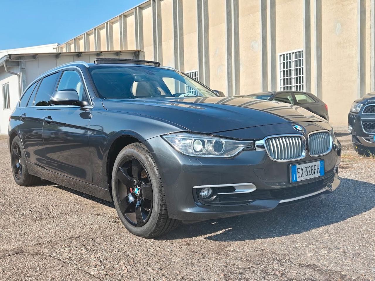 Bmw 320 320d xDrive Touring Luxury Automatica