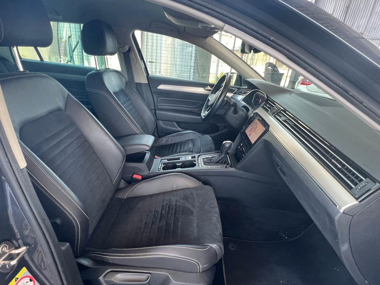 Volkswagen Passat Variant 2.0 TDI SCR 200 CV 4MOTION DSG Executive