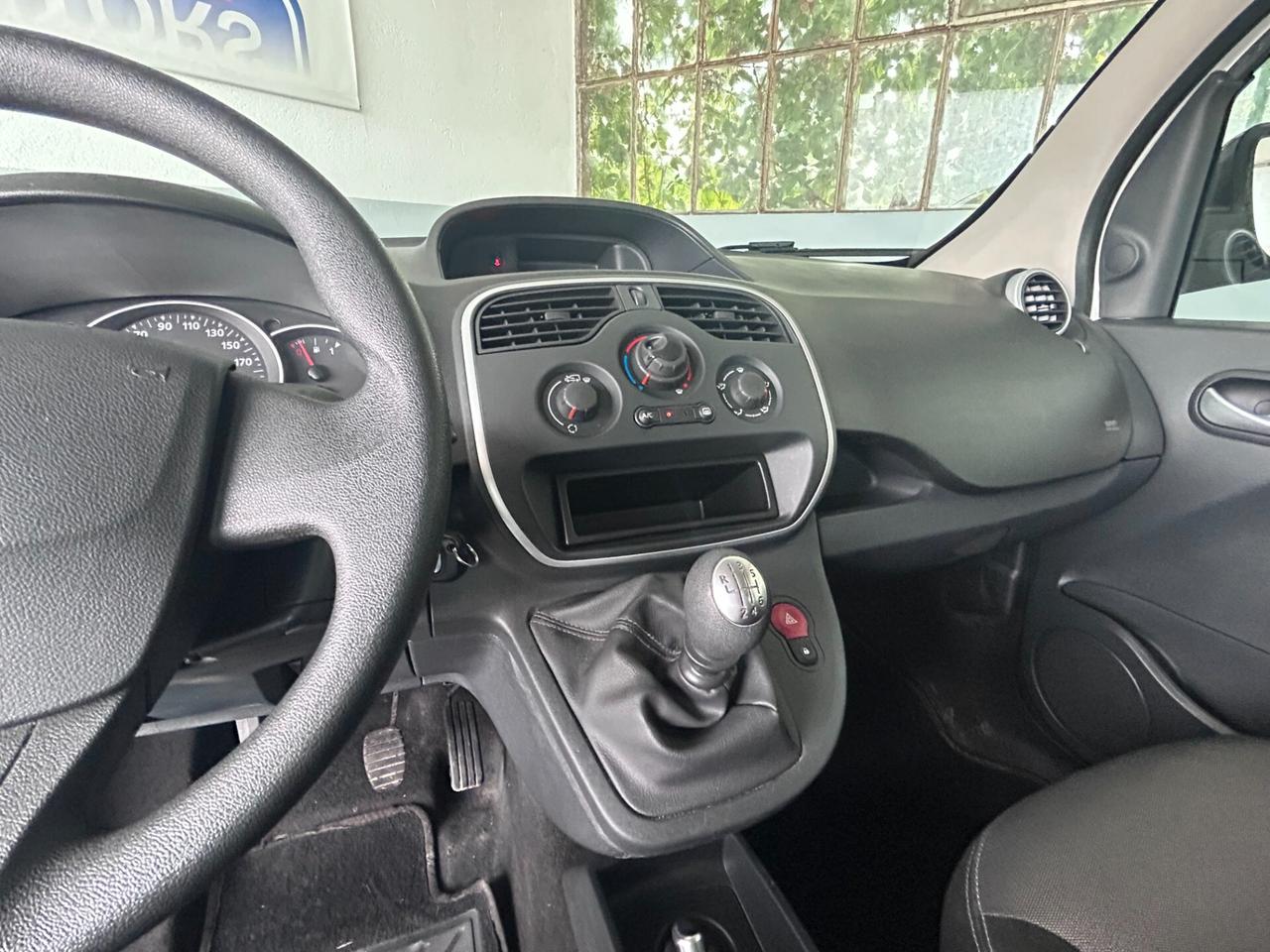 Renault Kangoo Blue dCi 95CV 5 porte 5 POSTI , VETTURA,FATTURABILE IVA