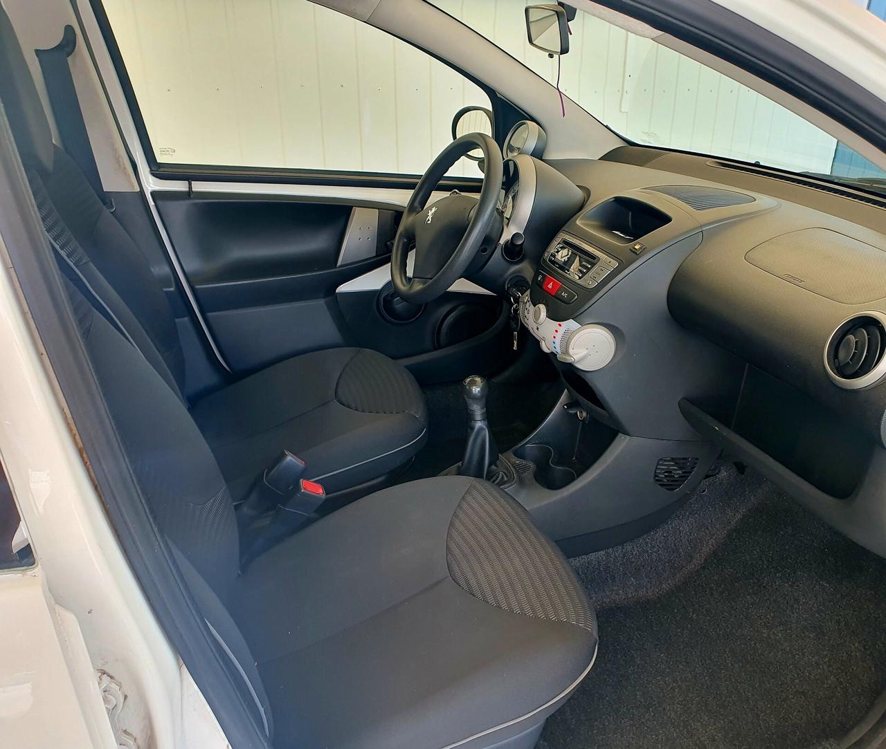 Peugeot 107 1.0 BENZ - 5 PORTE - 2012 - KM. 118.000