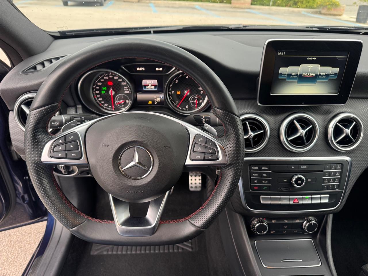 Mercedes-benz A 200 d Automatic Premium AMG