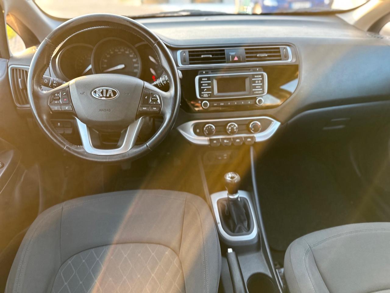 Kia Rio 1.2 CVVT 5p. Cool